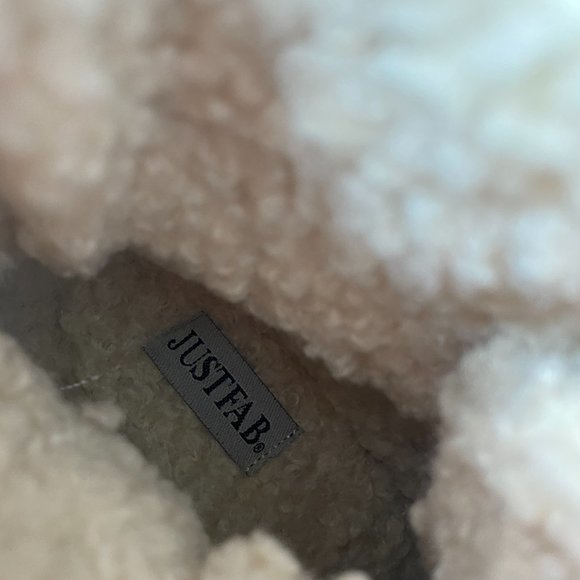 Rutherford Duck Boots - Size 6 - Picture 6 of 8